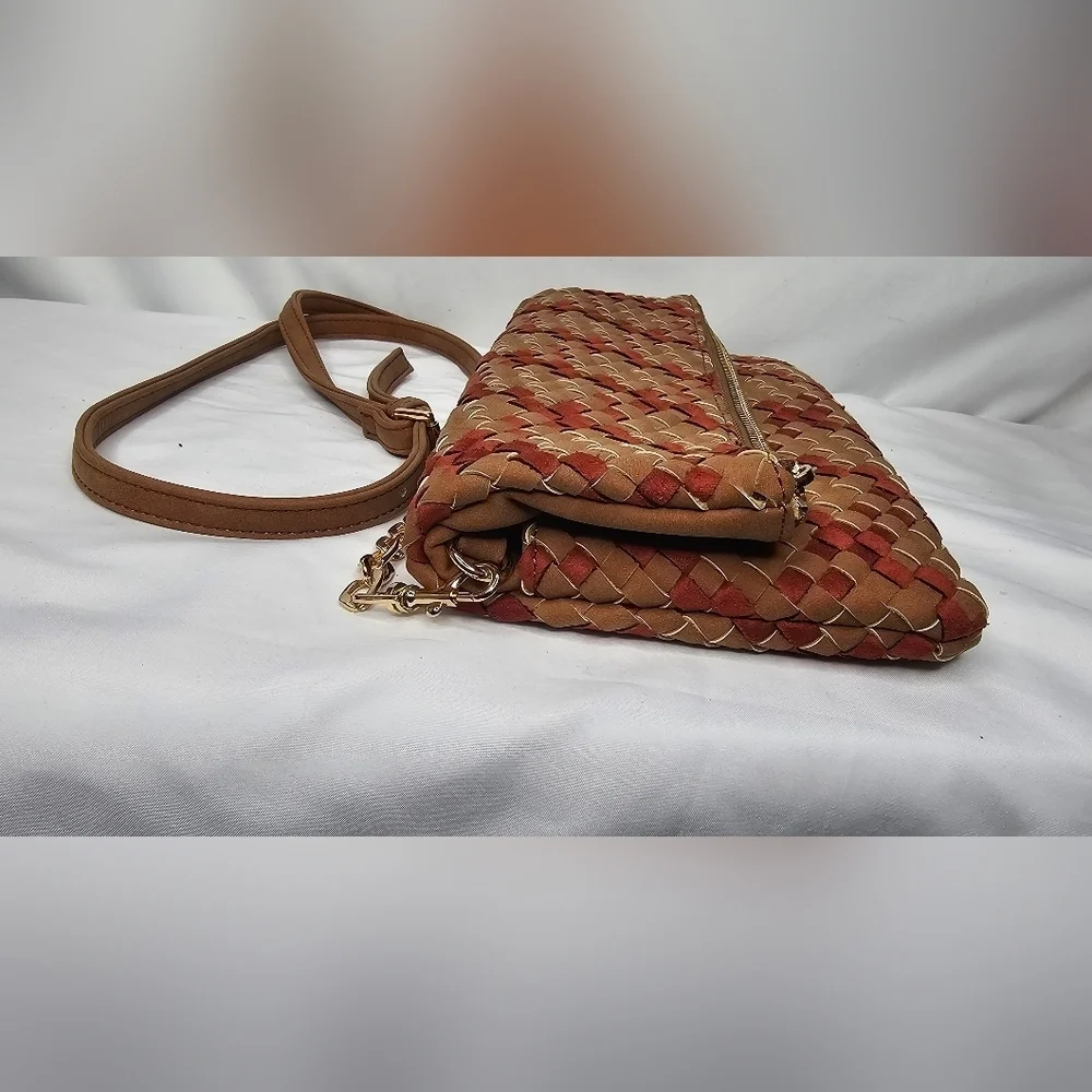 ​Deux Lux Woven Foldover Crossbody Bag Brown Burgundy Weave Chain Strap Clutch